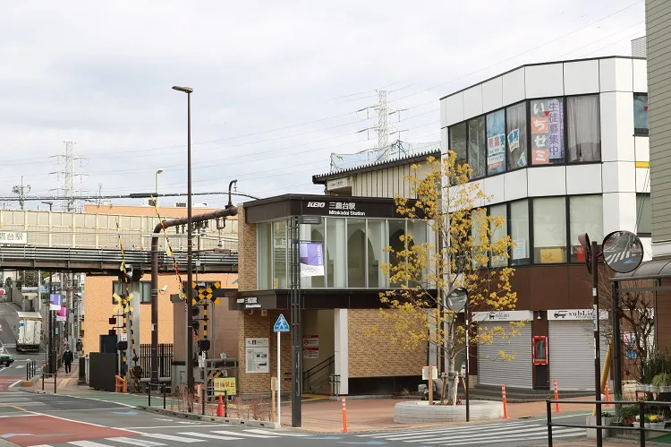 三鷹台駅周辺の様子