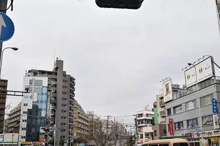 曙橋駅周辺の様子
